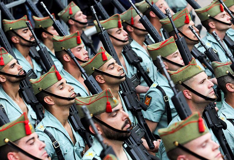 Soldados de la Legión Española desfilando