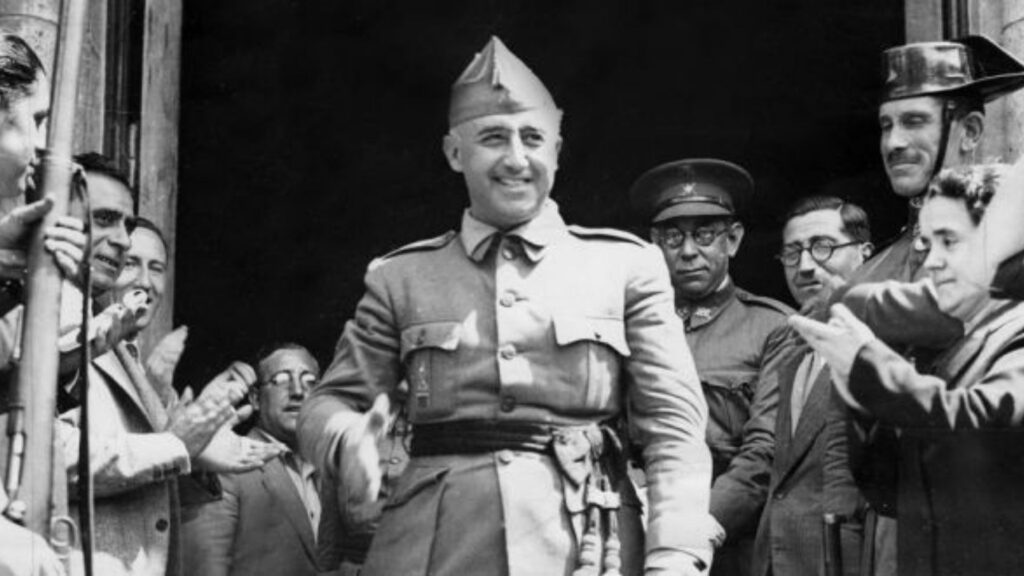 El general Francisco Franco en Burgos