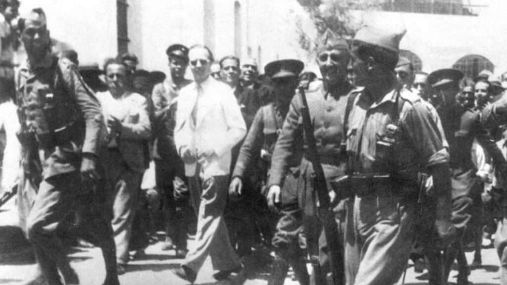 El general Francisco Franco llega a Tetuán