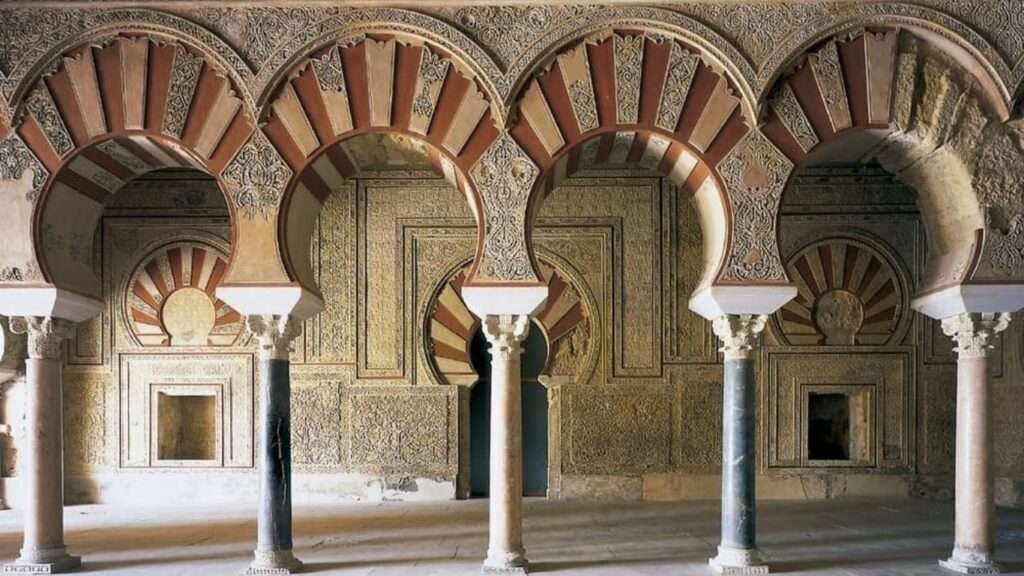 Restos de la ciudad palatina de Medina Azahara, ordenada construir por el Califa Abderramán III